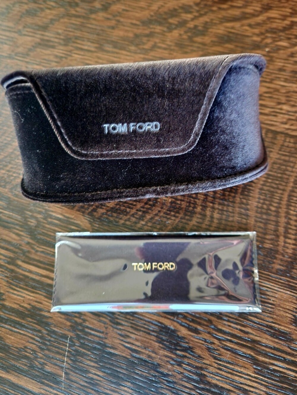 Tom Ford Glasses Case New with Cleaning Wipe $19